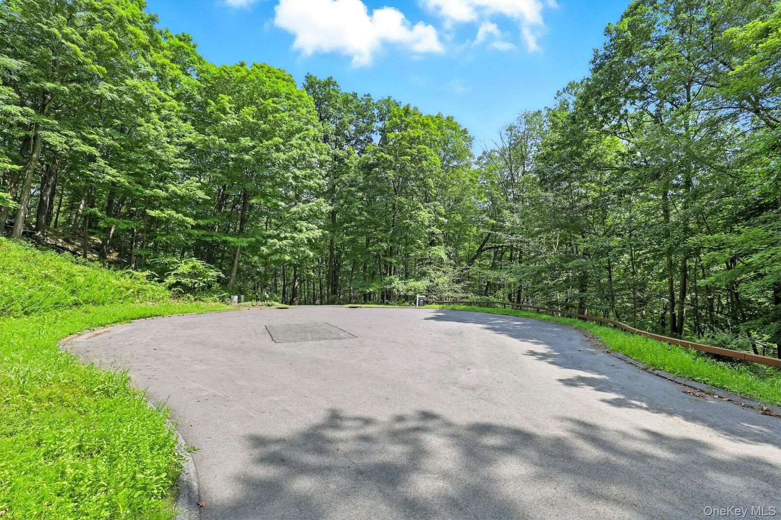 Property Photo:  7 Vincent Lane  NY 10504 