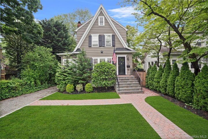Property Photo:  10 Wiltshire Street  NY 10708 