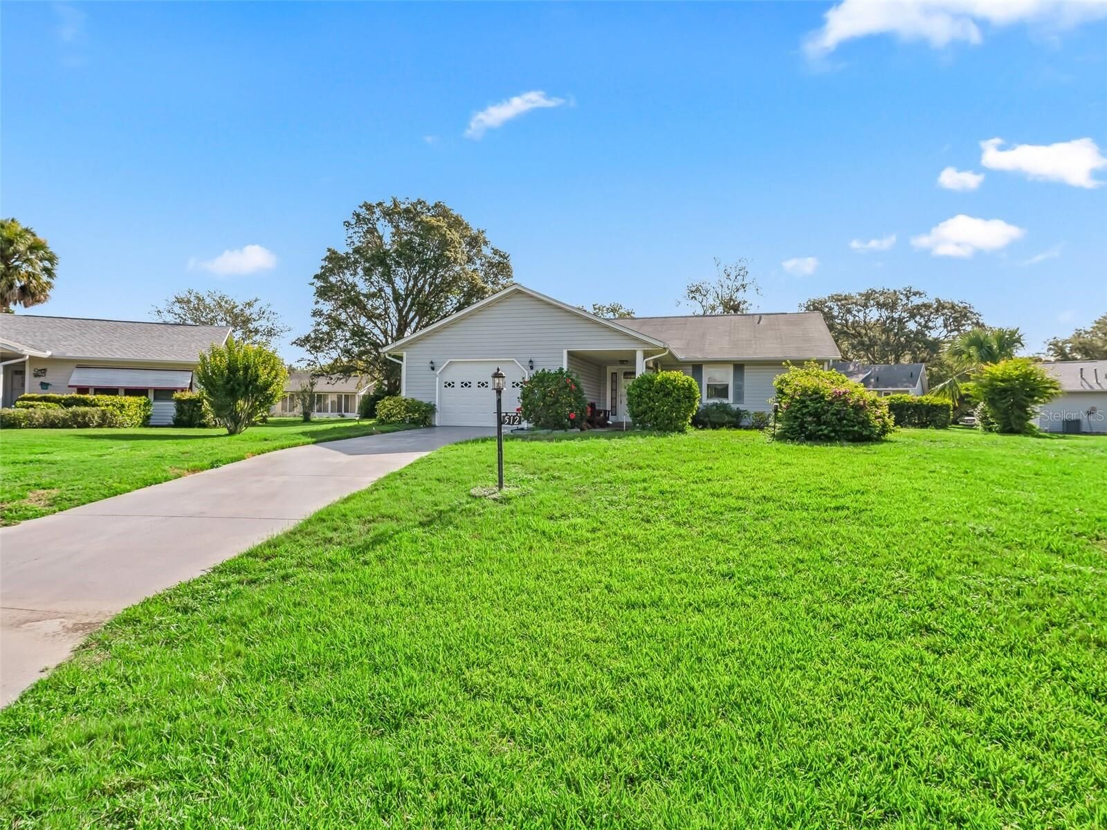 Property Photo: 512 Galloway Court FL 34788