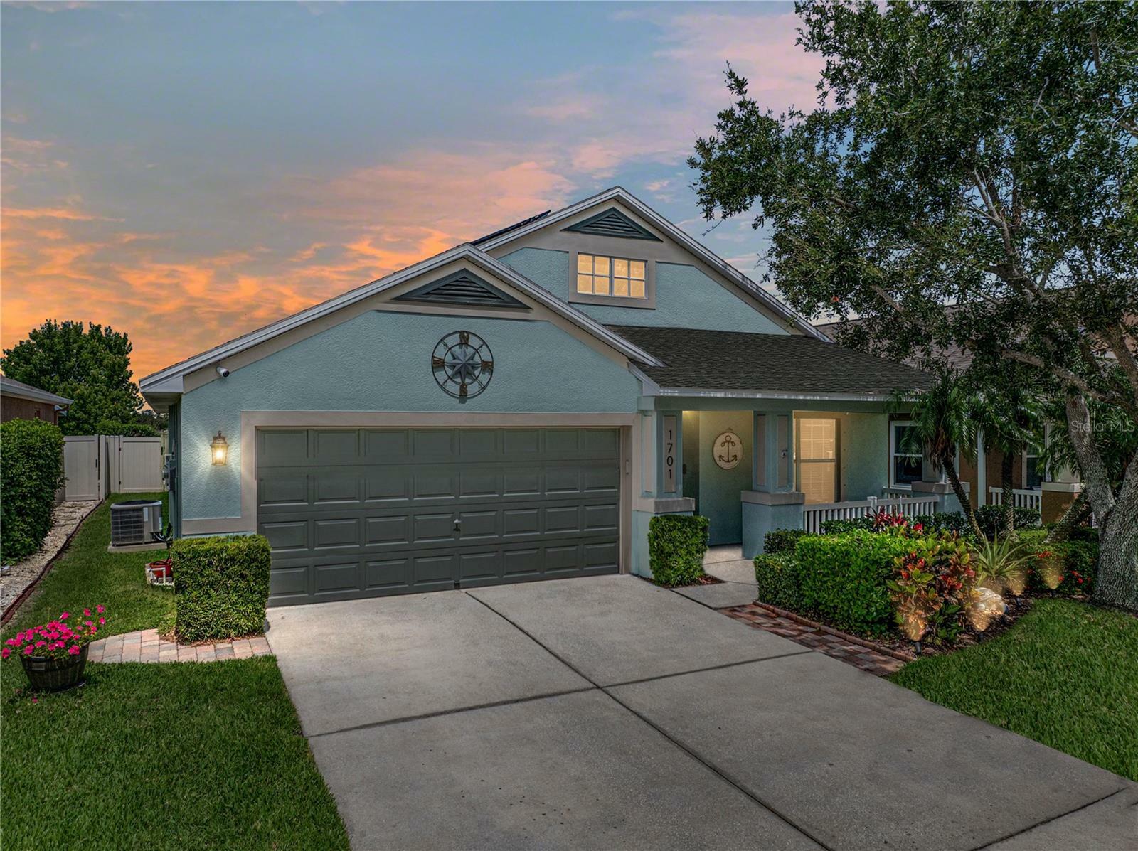 Property Photo: 1701 Bonita Bluff Court FL 33570
