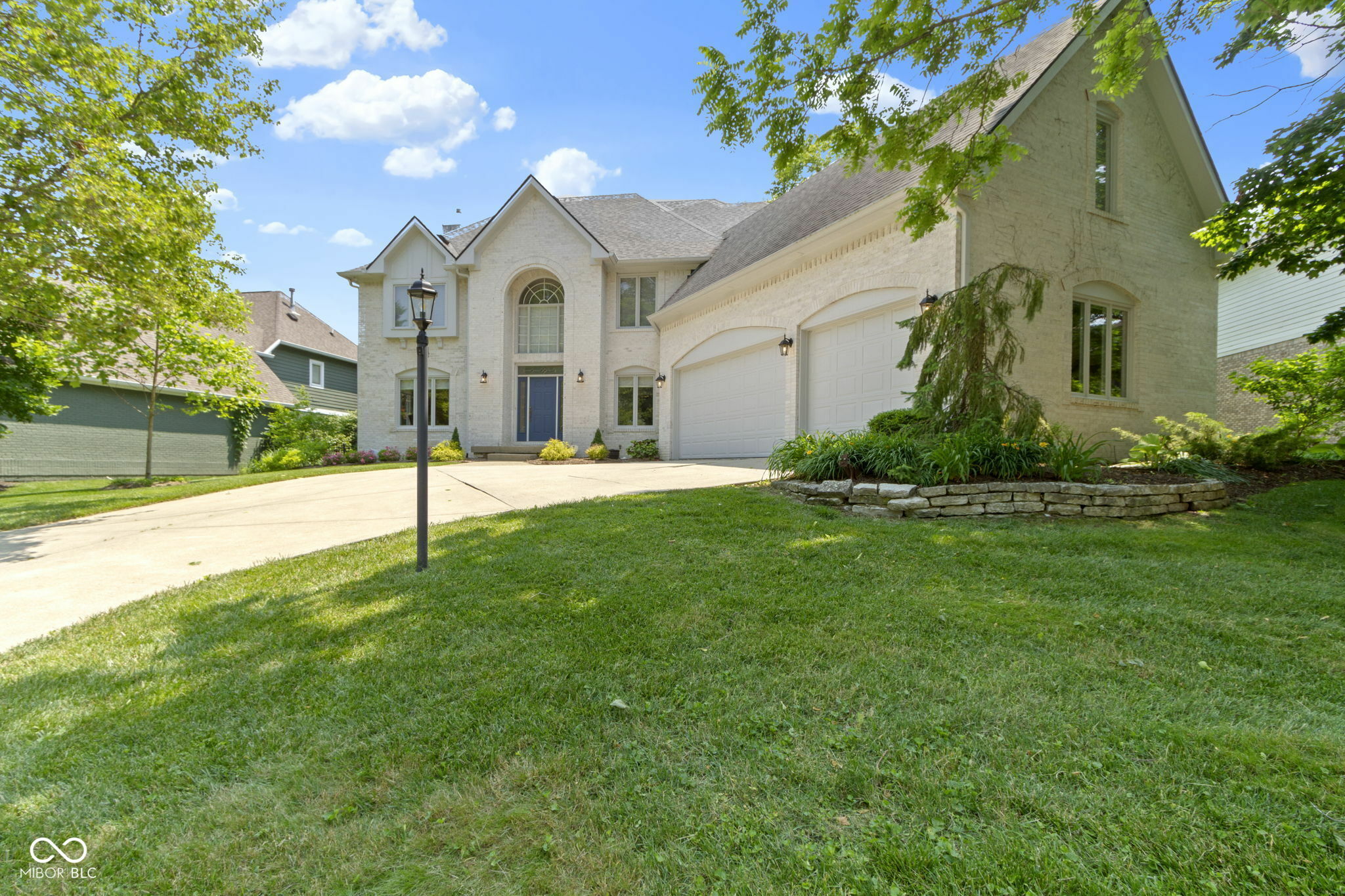 Property Photo: 4763 Woods Edge Drive IN 46077