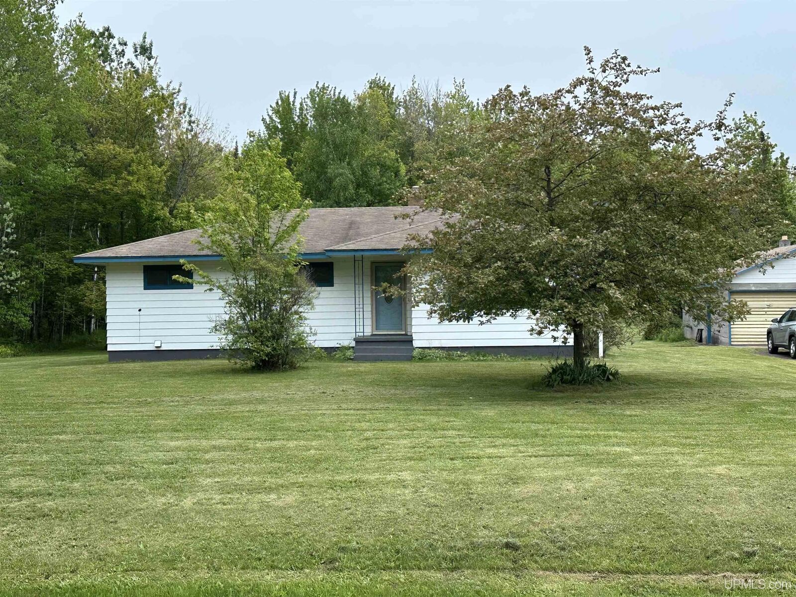 Property Photo: 708 Paul Bunyan Avenue MI 48853