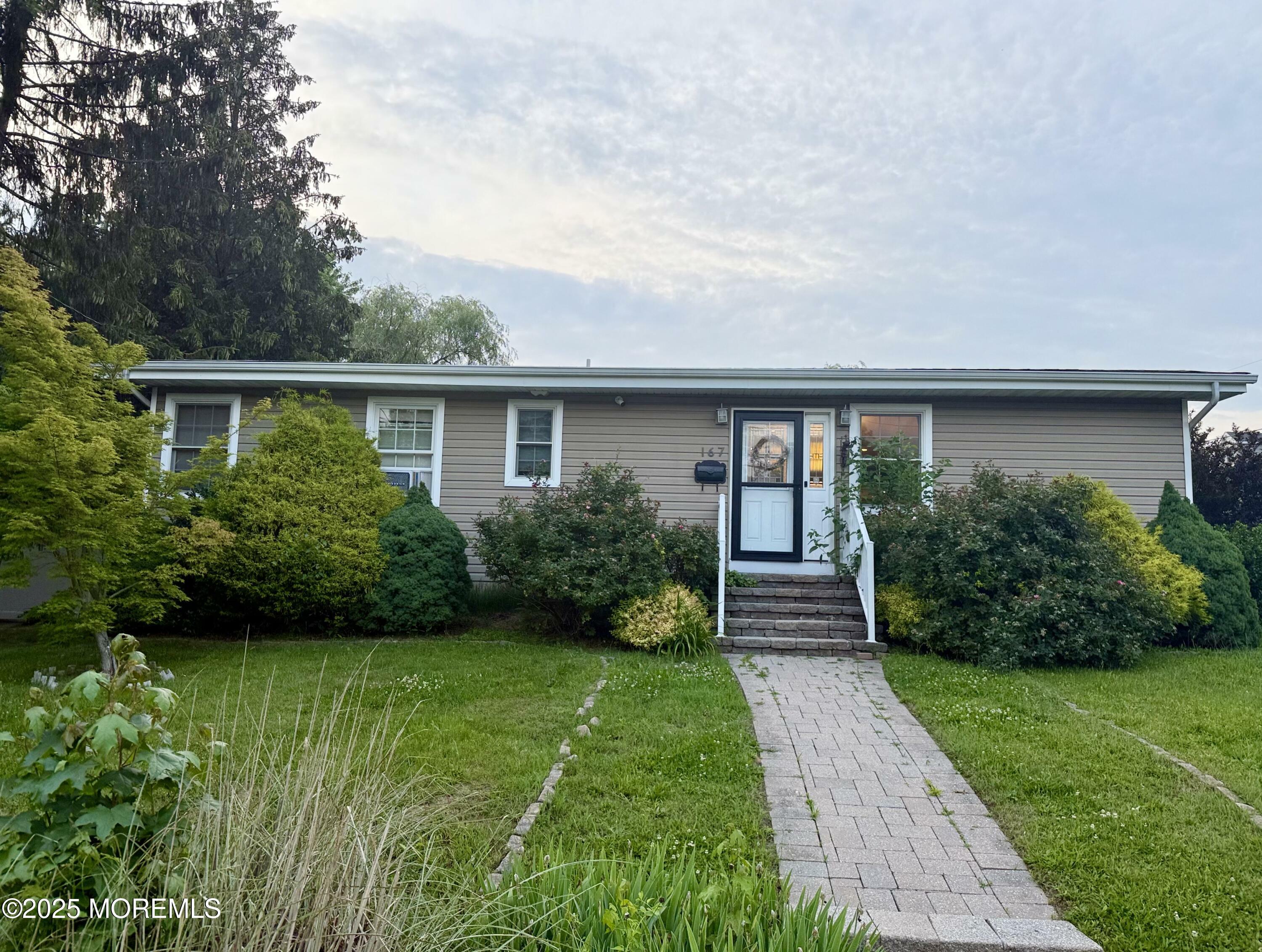 167 Brookside Drive  Belford NJ 07718 photo