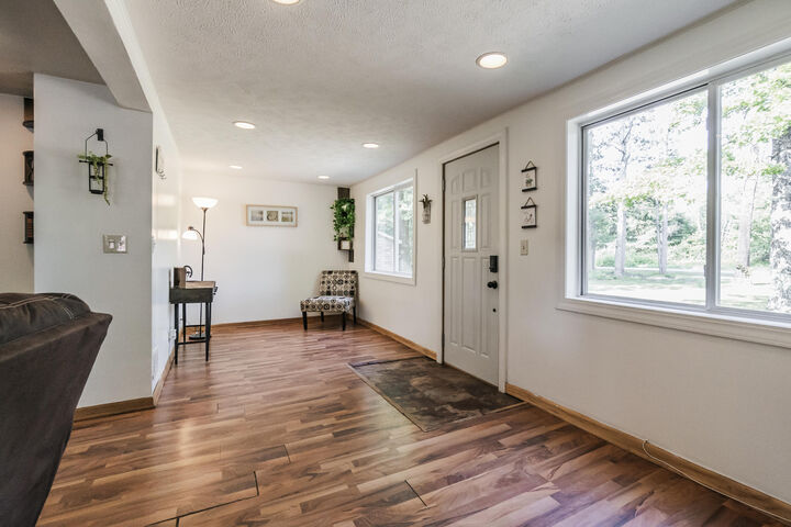 Property Photo:  1144 S Oak Avenue  MI 49349 