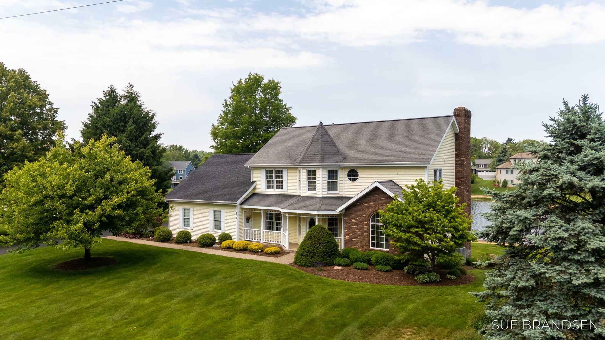 933 Meadow Ridge Drive  Holland MI 49424 photo