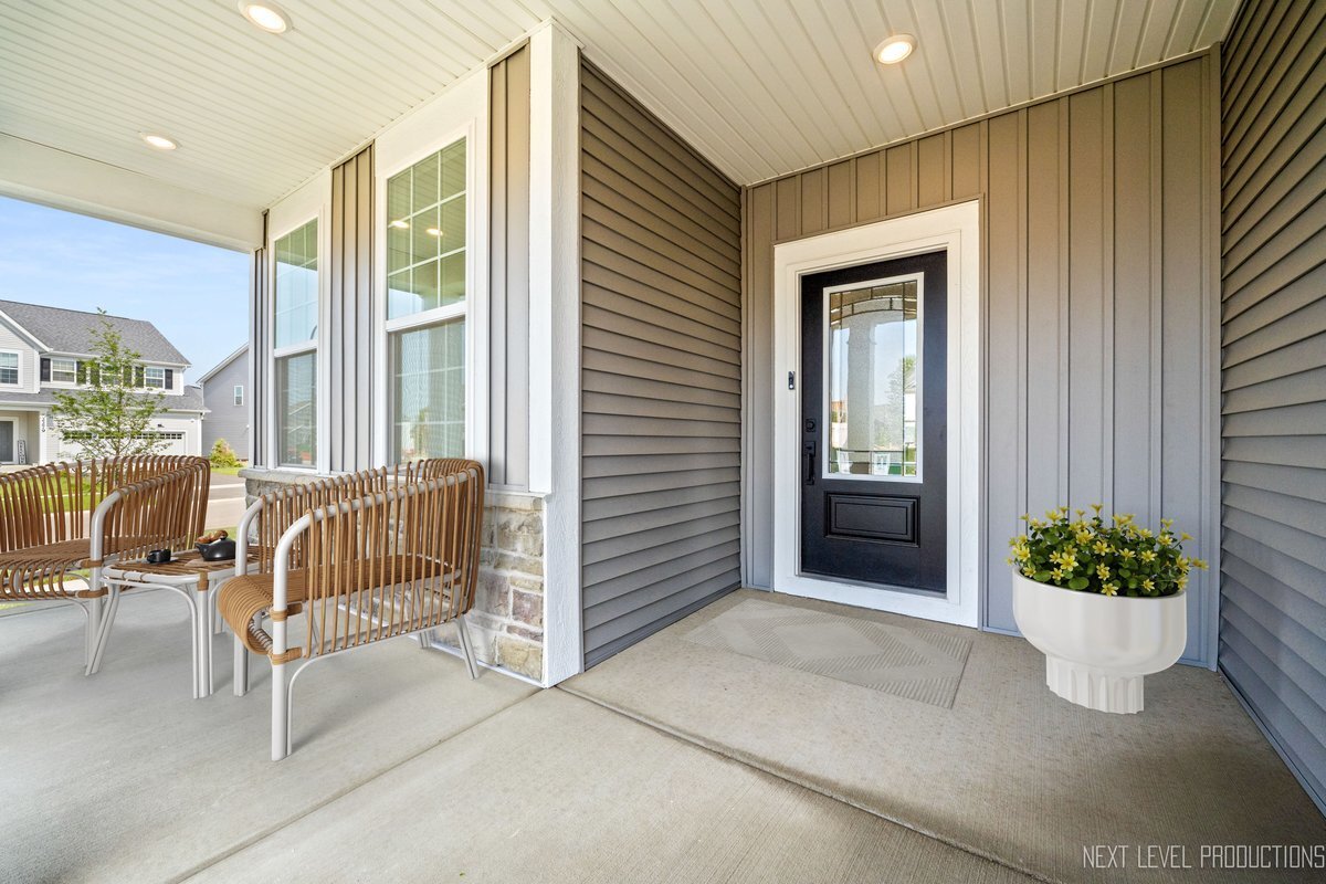 Property Photo:  2308 Lawlor Lane  IL 60564 