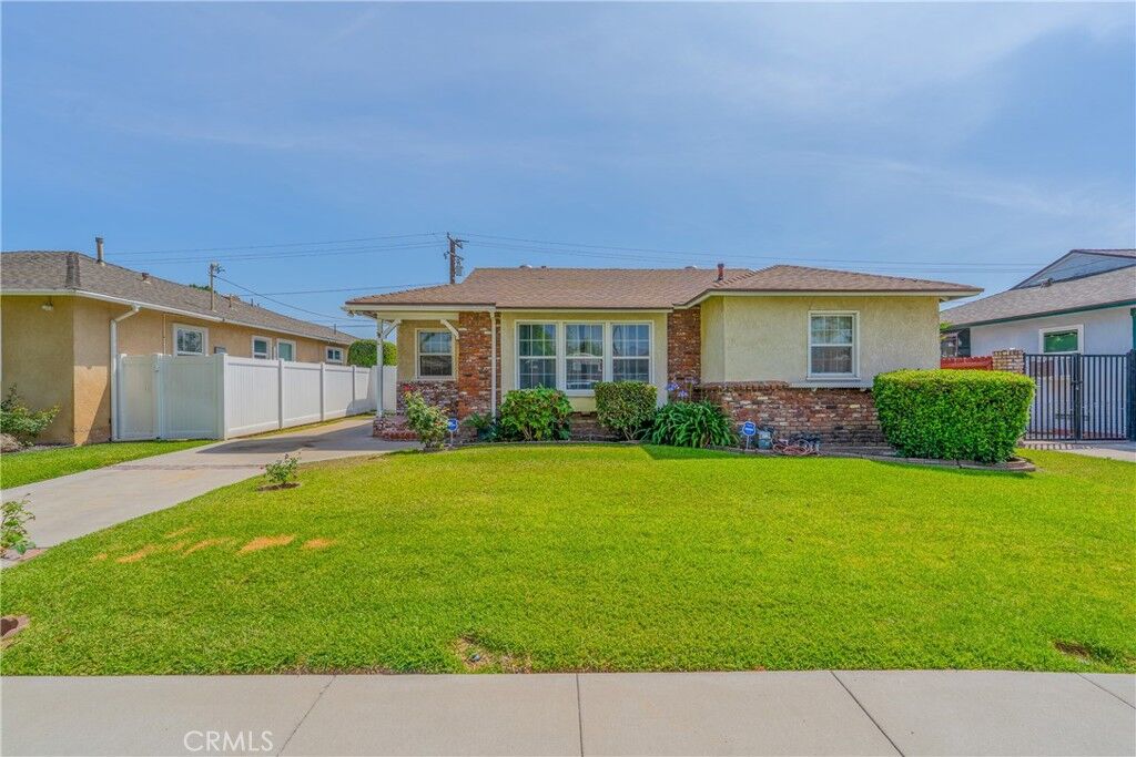Property Photo: 13762 Danbrook Drive CA 90605