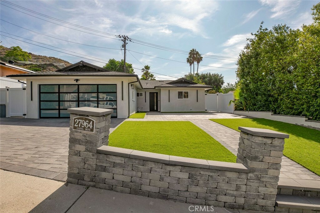 Property Photo: 27964 Carvel Drive CA 91351