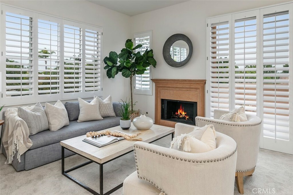 Property Photo:  1501 Reggio Aisle  CA 92606 
