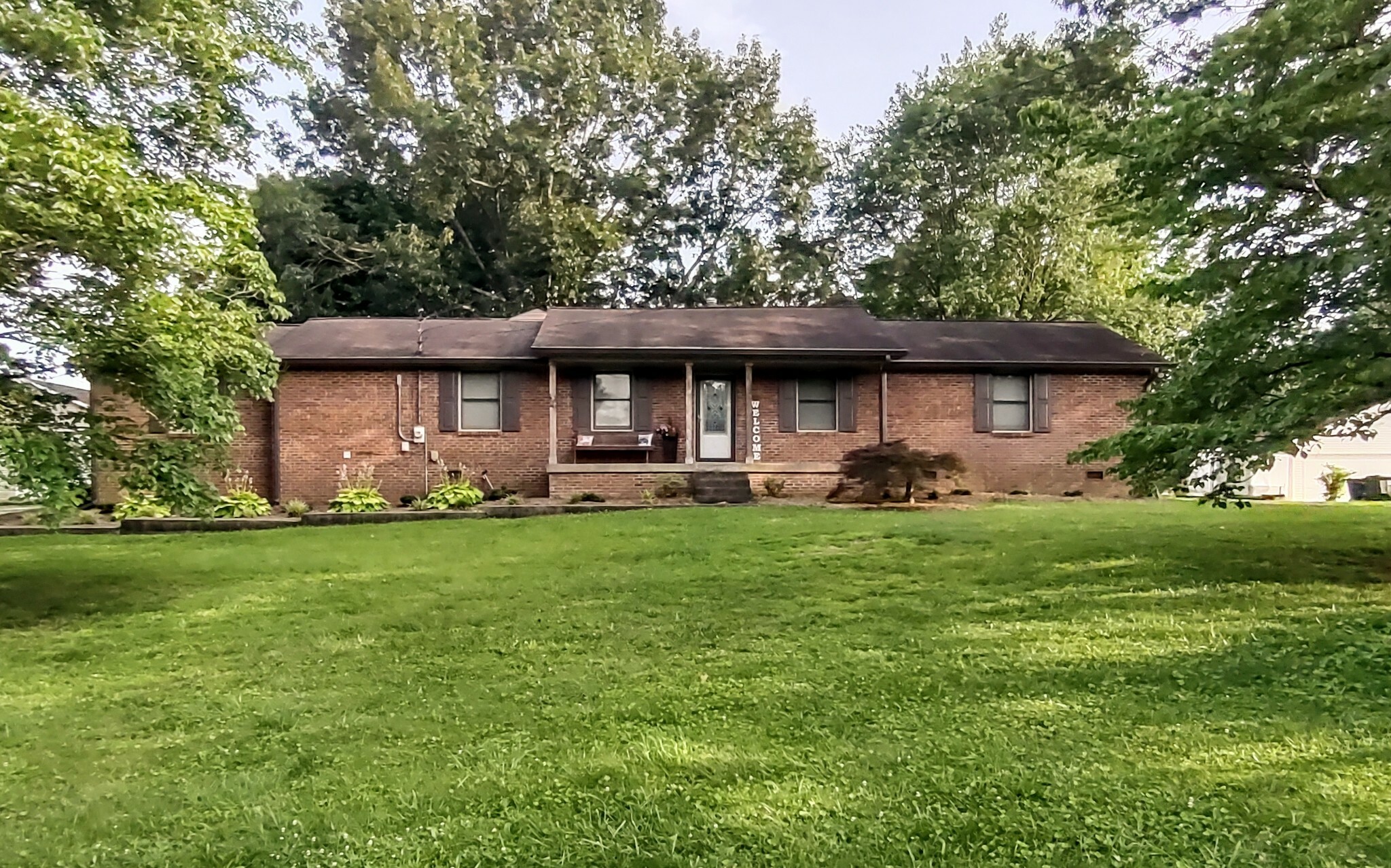 Property Photo: 6483 Dogwood Dr TN 37073