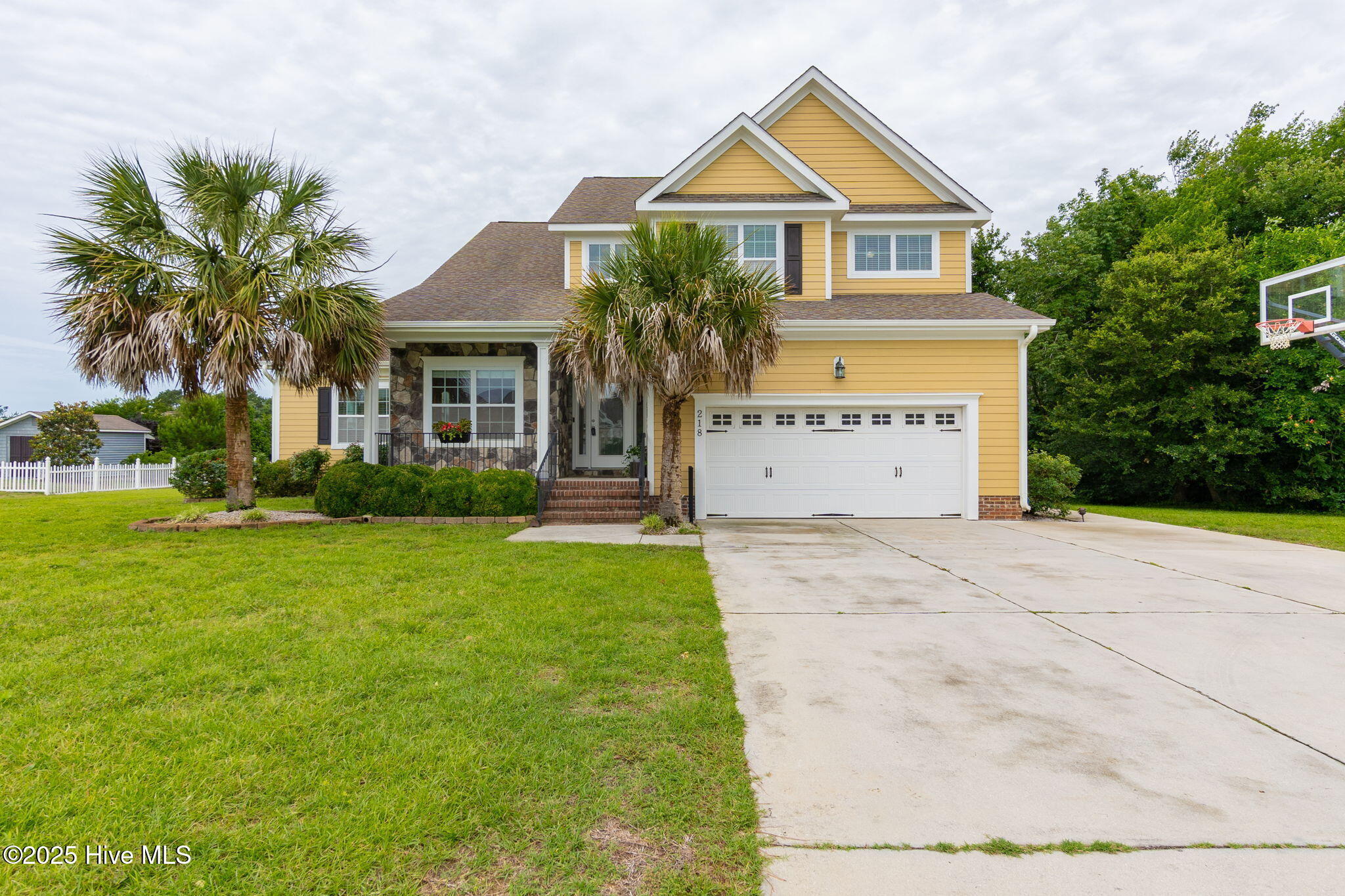 Property Photo: 218 Morada Bay Drive NC 28570