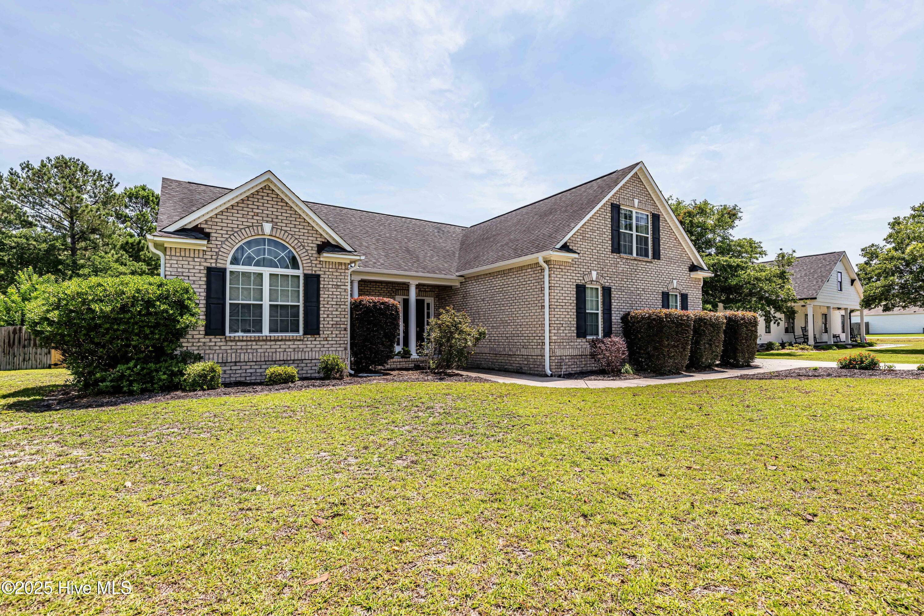 Property Photo: 220 Everett Yopp Drive NC 28460