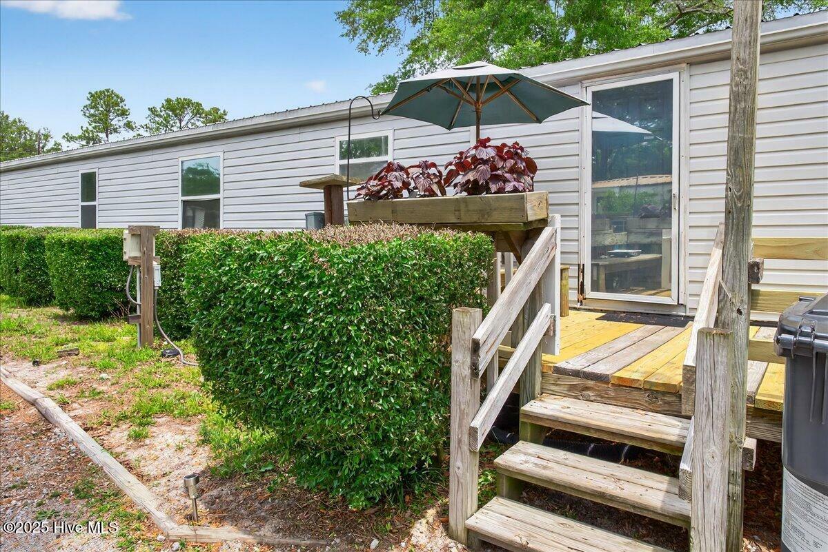 Property Photo: 724 Dogwood Drive NC 28468