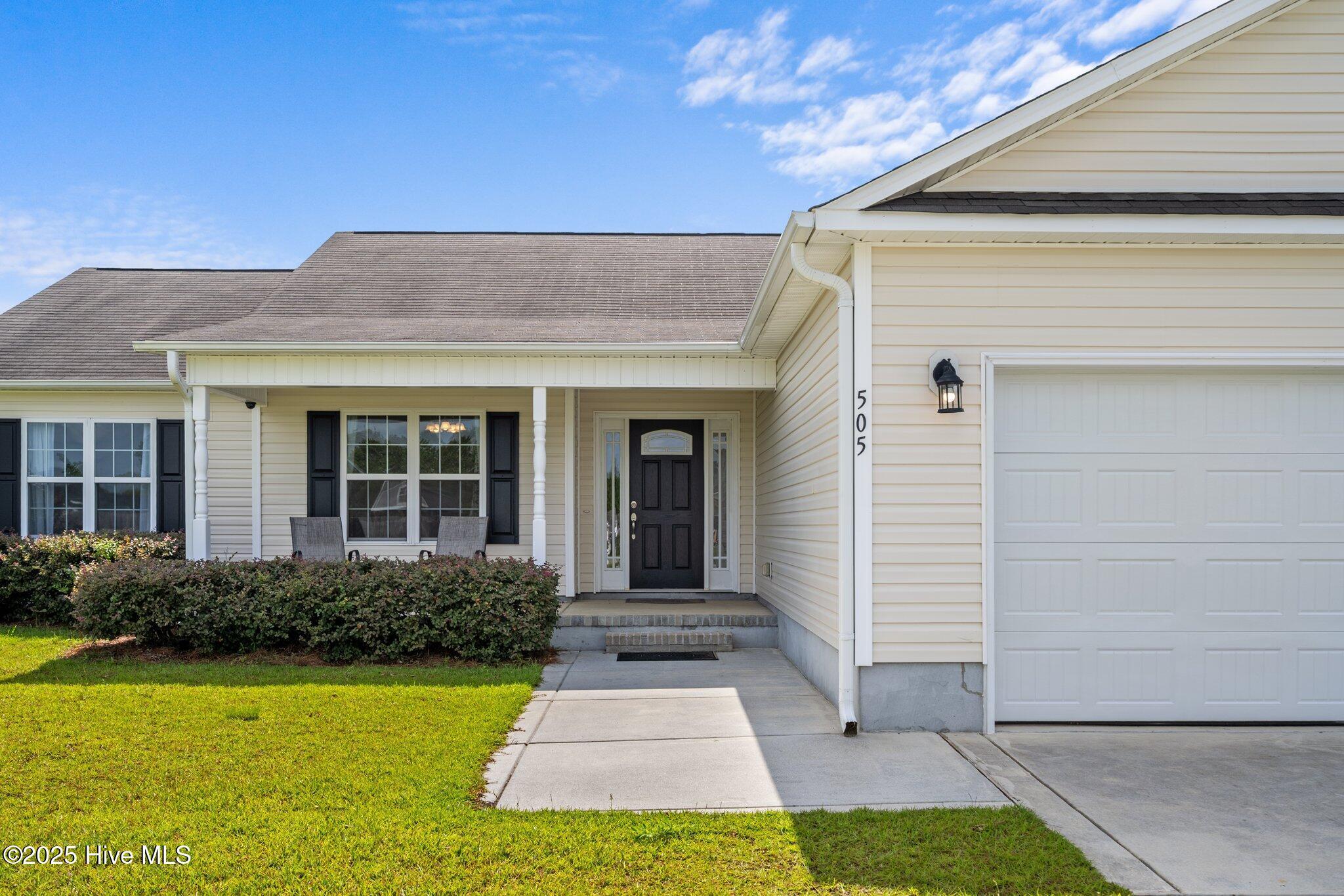 Property Photo: 505 Spiro Court NC 28574
