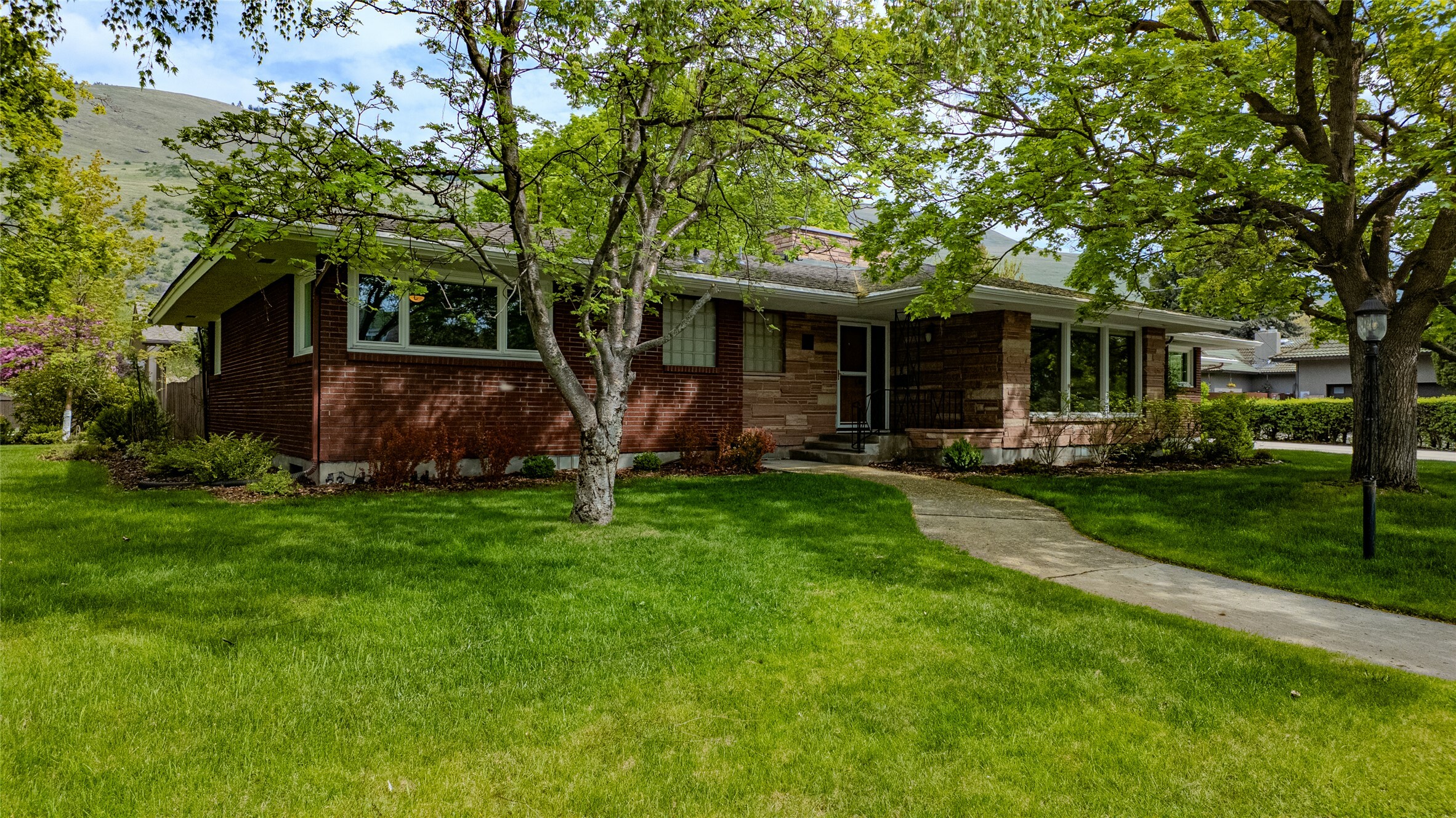 Property Photo: 1700 Arthur Avenue MT 59801