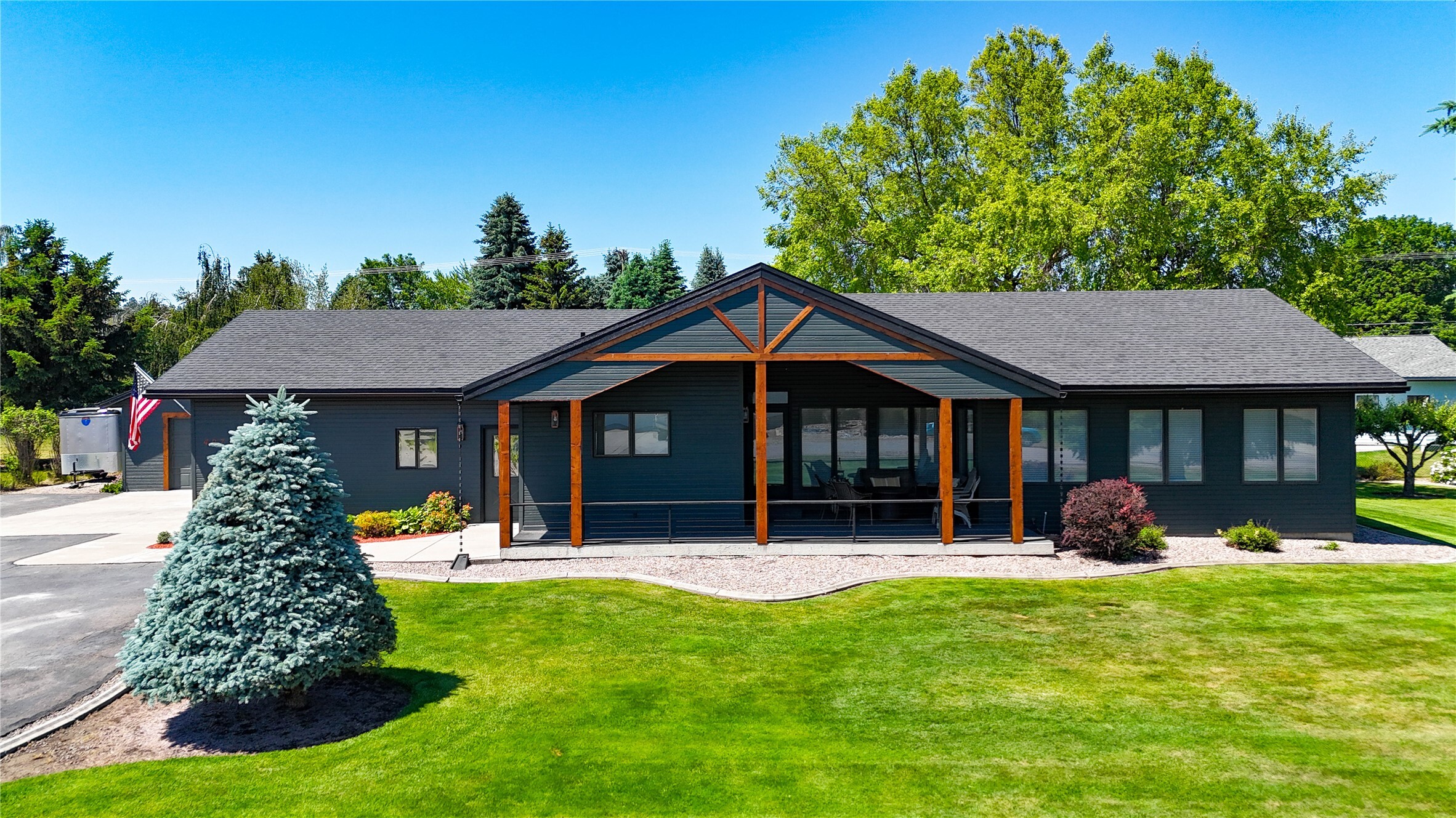 Property Photo: 407 Bay View Drive MT 59860