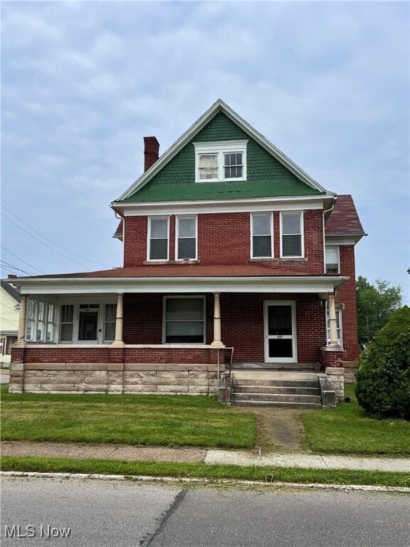 Property Photo:  1703 Saint Marys Avenue  WV 26101 