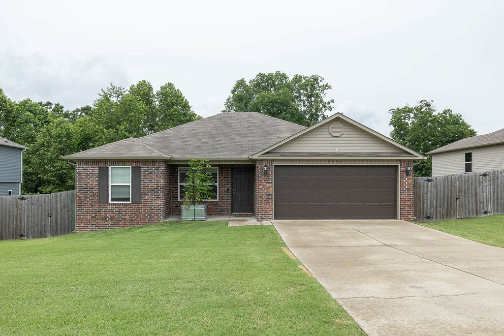 Property Photo: 15136 Mills Cove AR 72732