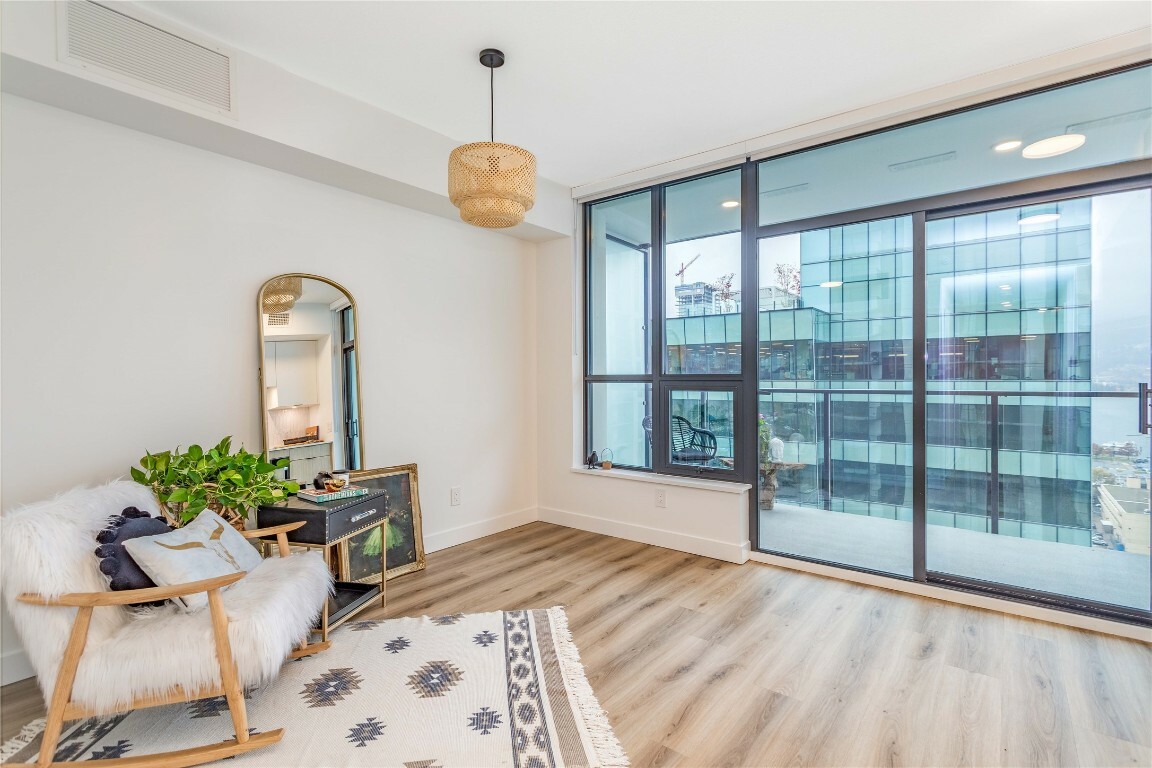 Property Photo: 1488 Bertram Street 1811 BC V1Y 0M6
