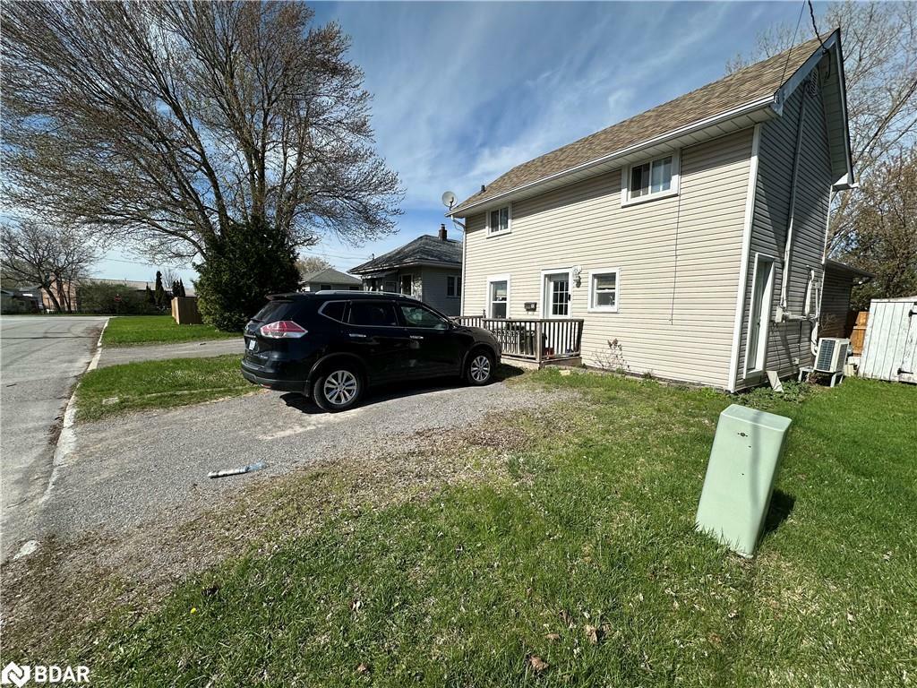 19 Pelham Street  Quinte West ON K8V 5A8 photo