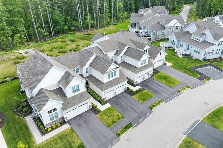 Property Photo: 27 Richardson Dr 27 MA 02054