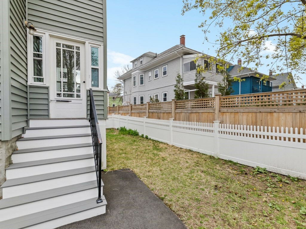 Property Photo:  77 Lake Street 1  MA 02474 