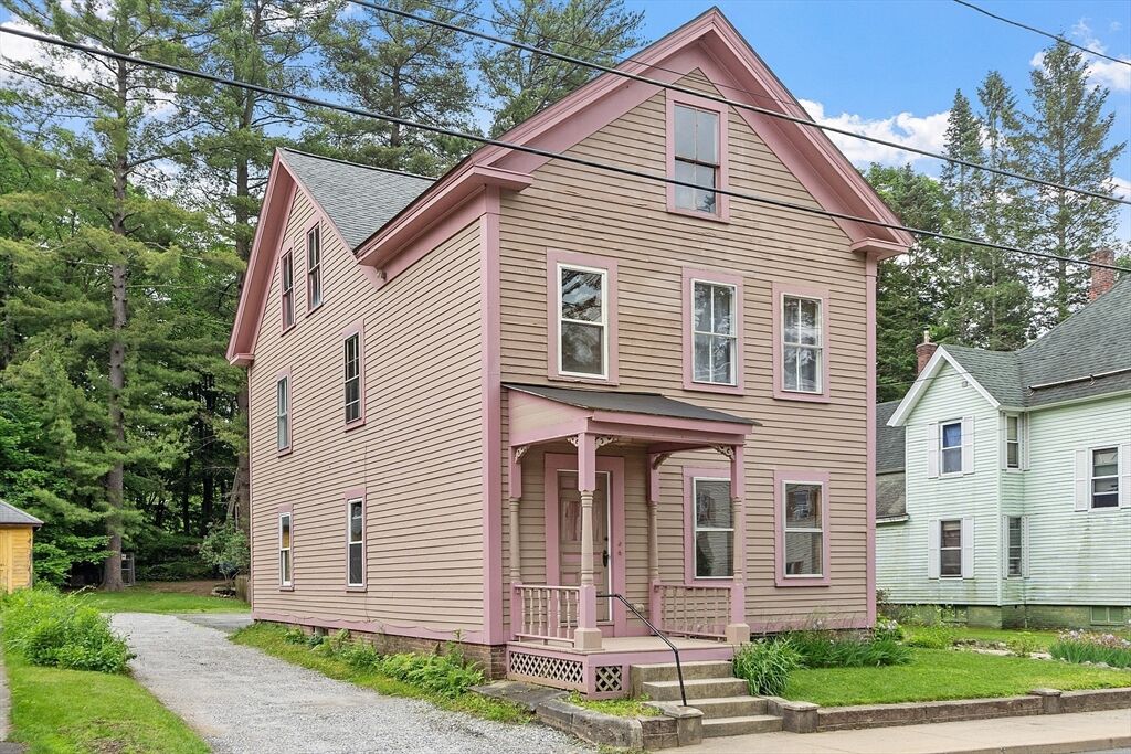 Property Photo: 98 Mechanic St MA 01364