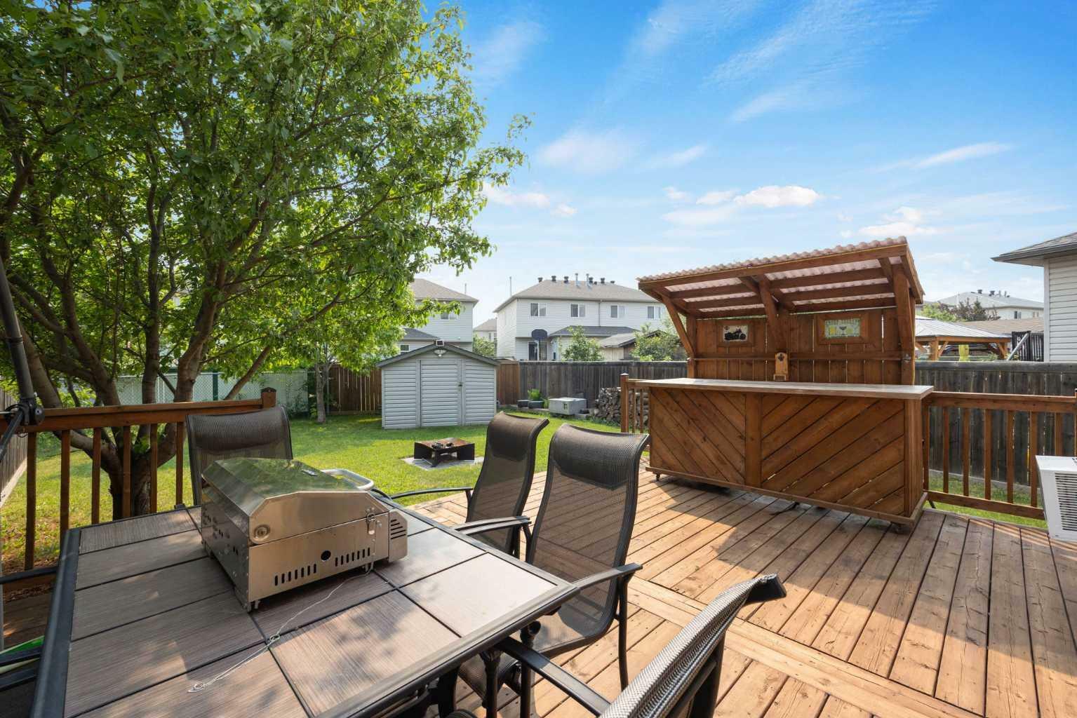 Property Photo: 112 Bruin Bay AB T9K 2T8