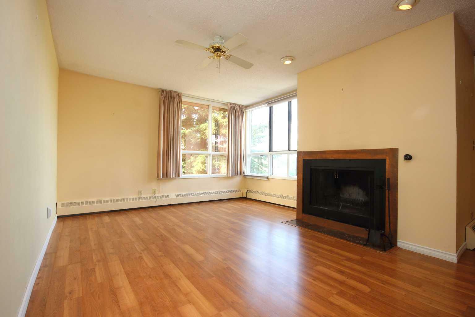 Property Photo: 2425 90 Avenue SW 325 AB T2V 4X8