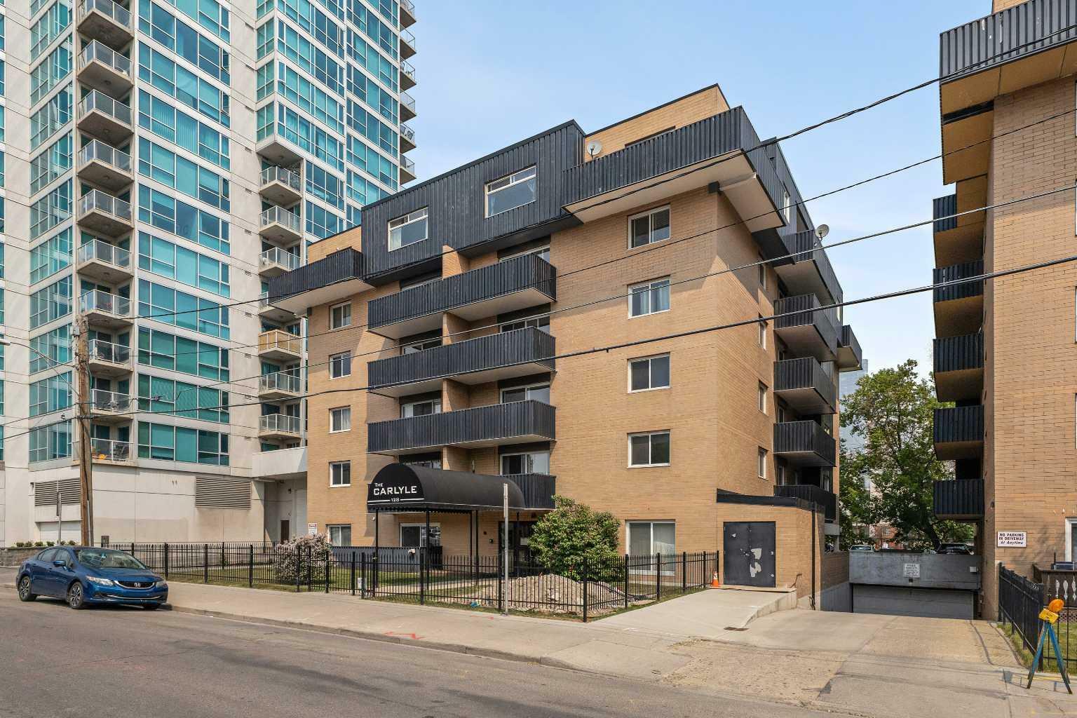 Property Photo: 128 15 Avenue SW 604 AB T2R 0P5