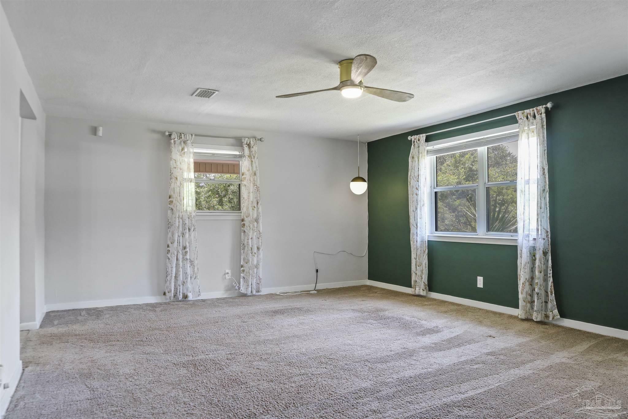 Property Photo: 5925 Prince Rd FL 32503
