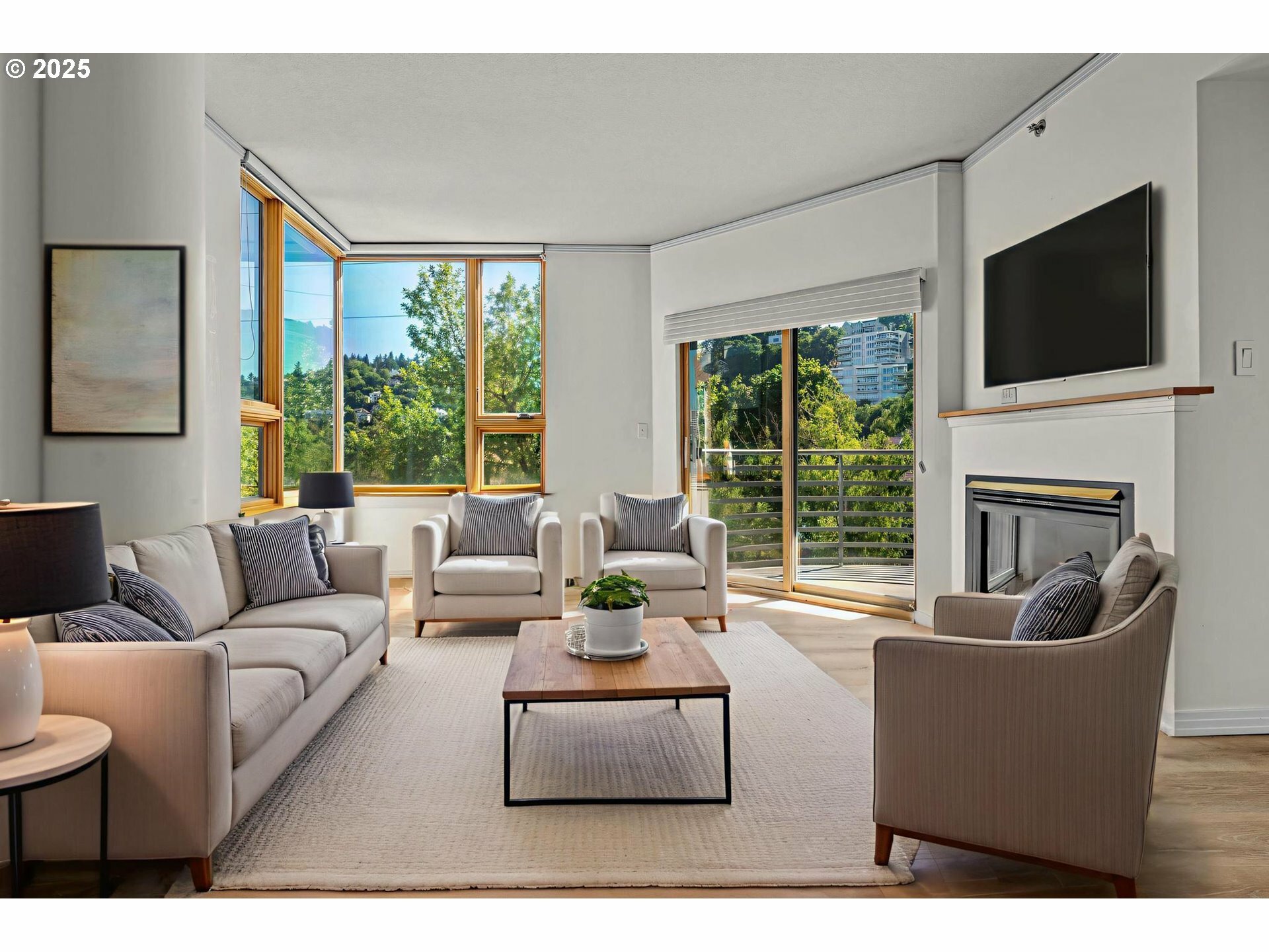 Property Photo: 1132 SW 19th Ave 306 OR 97205