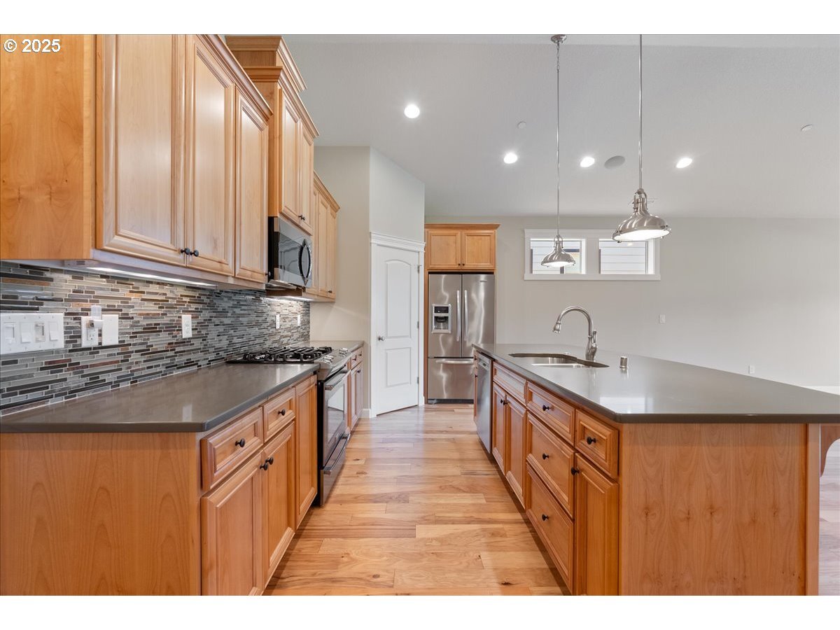 Property Photo: 5809 NW 26th Ave WA 98607
