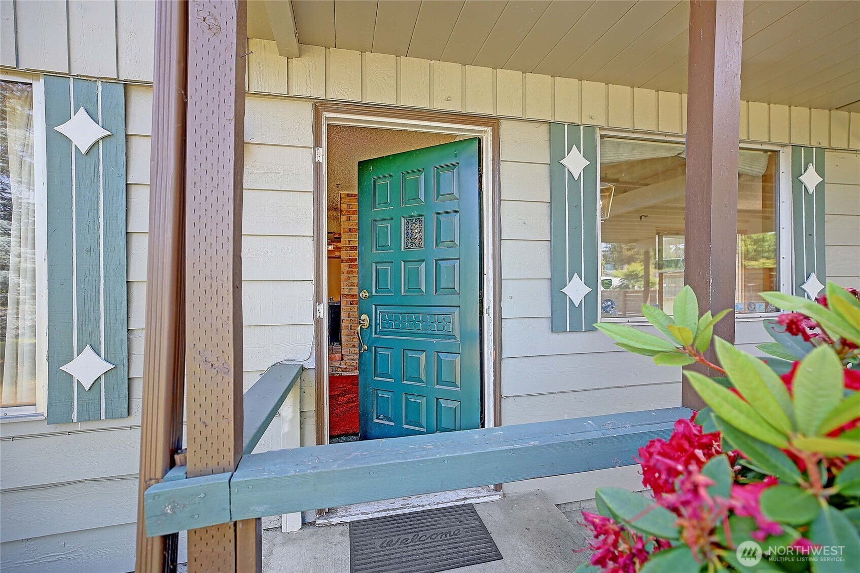 Property Photo:  1300  Beach Avenue  WA 98270 