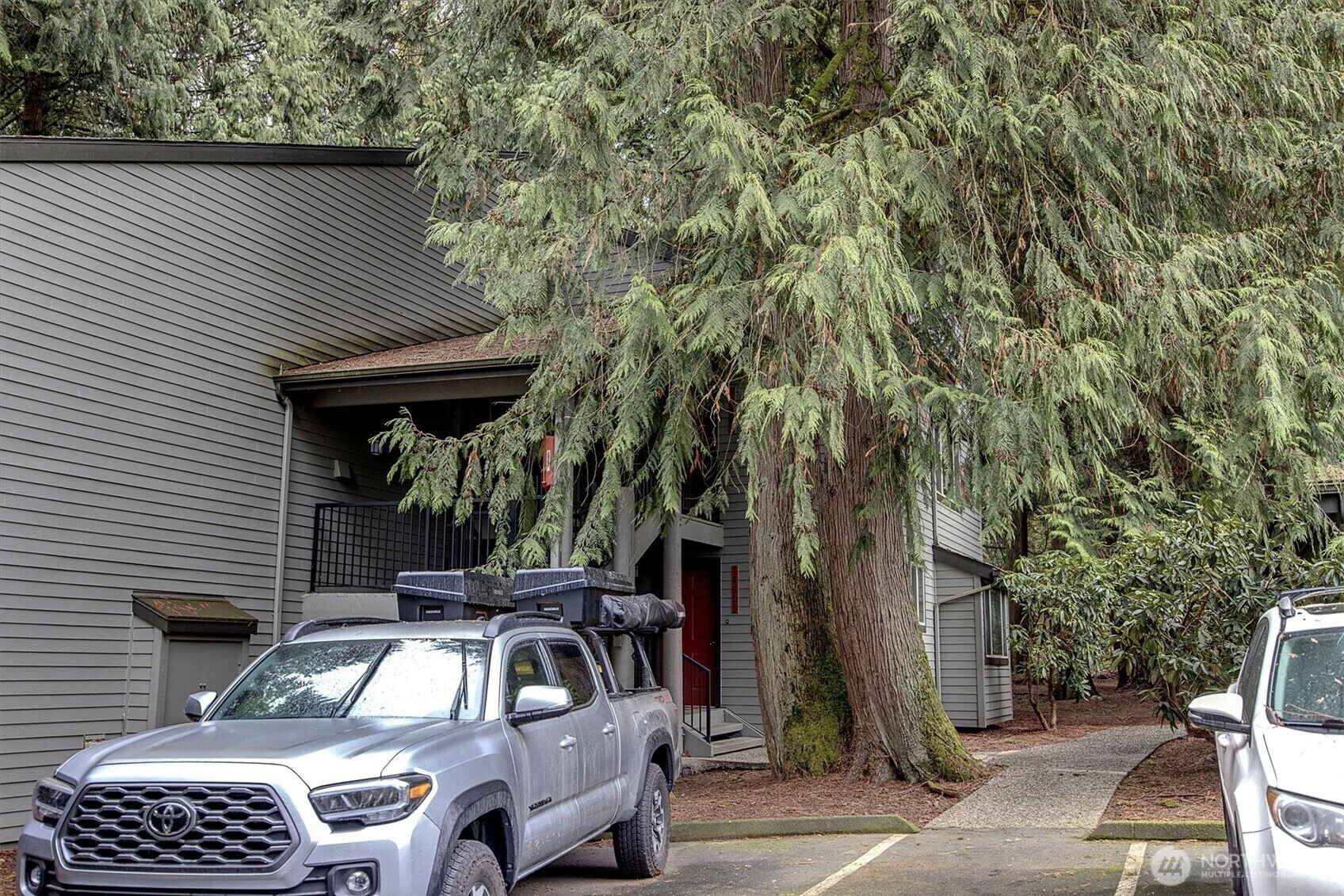 Property Photo: 14605 NE 81st Street D-19 WA 98052