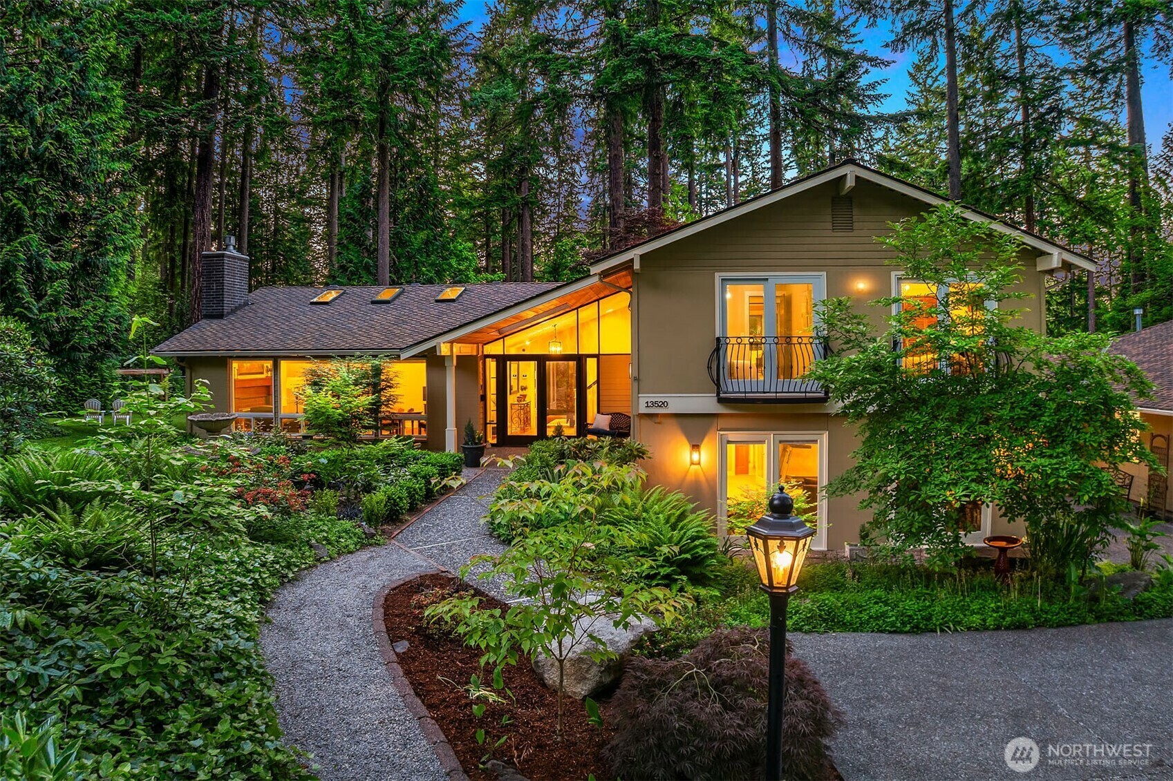 Property Photo: 13520 NE 50th Street WA 98005