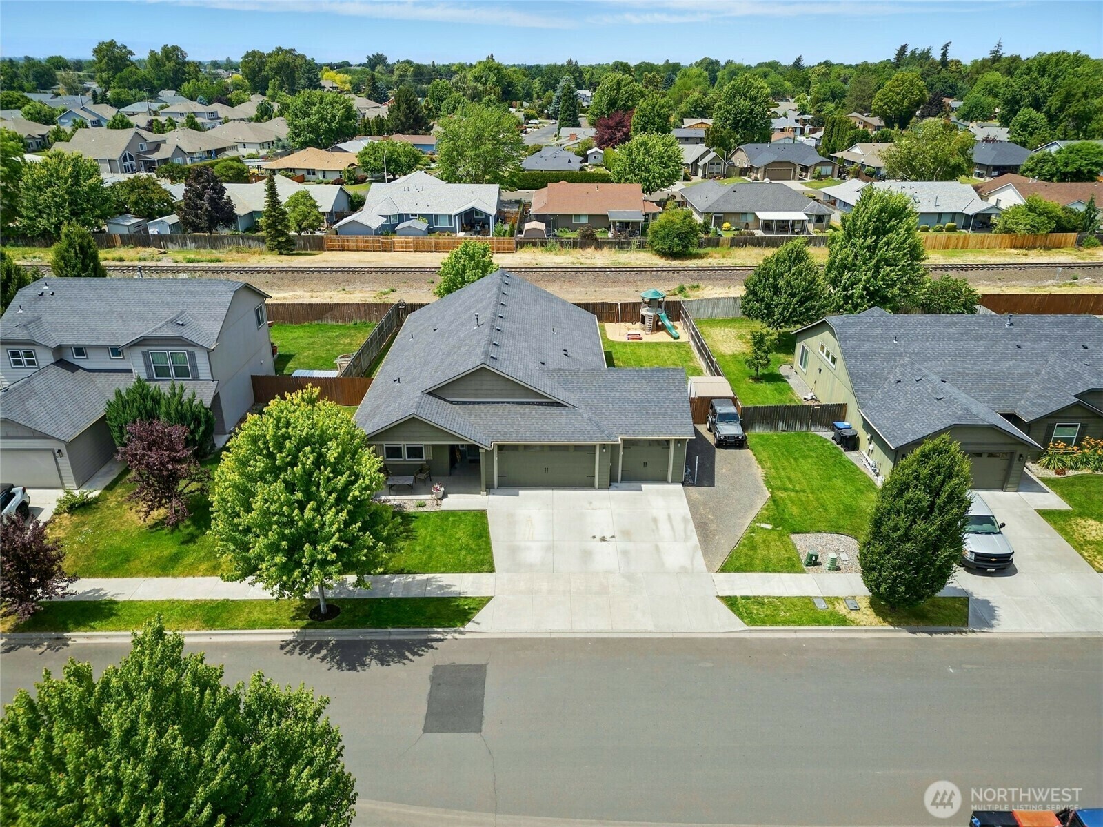 Property Photo: 2134 Alco Avenue WA 99362