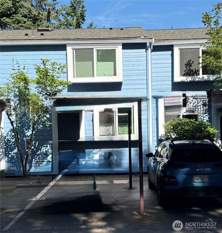 Property Photo:  3  146th Avenue SE  WA 98007 