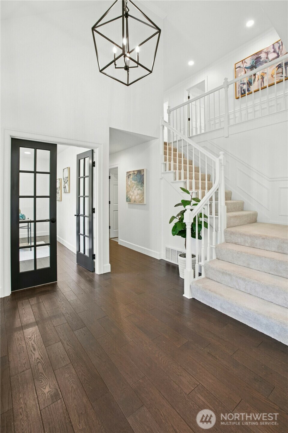 Property Photo: 22524 SE 46th Place WA 98075