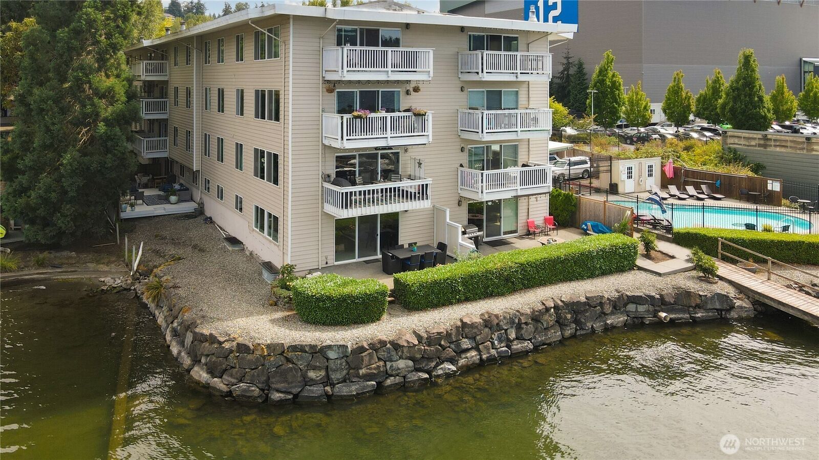 Property Photo:  5021  Ripley Lane N 4  WA 98056 