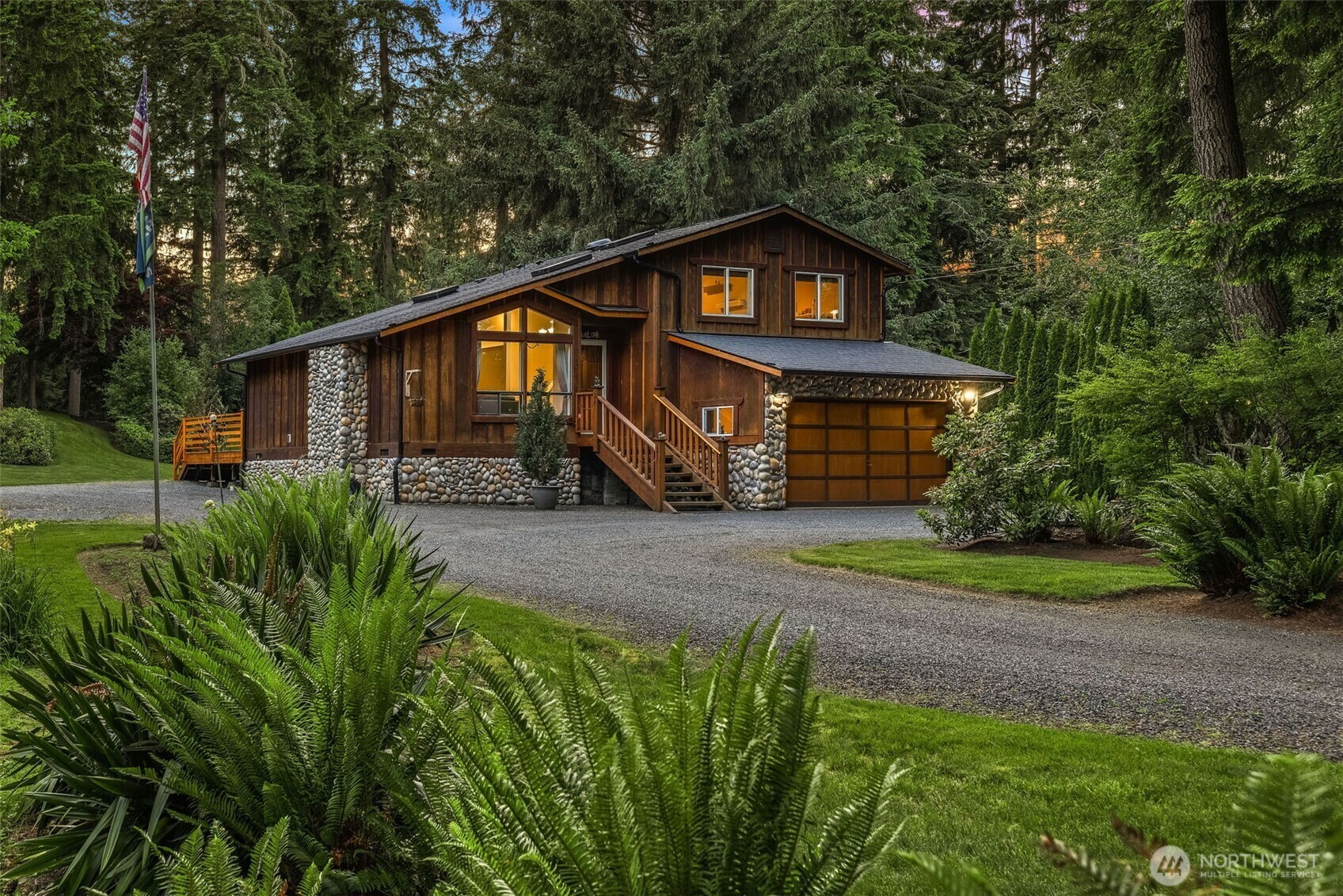 Property Photo:  20928  Echo Lake Road  WA 98296 