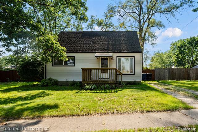 Property Photo: 5923 Herbert Street MI 48185