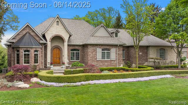 Property Photo: 1181 Iroquois Trail MI 48371