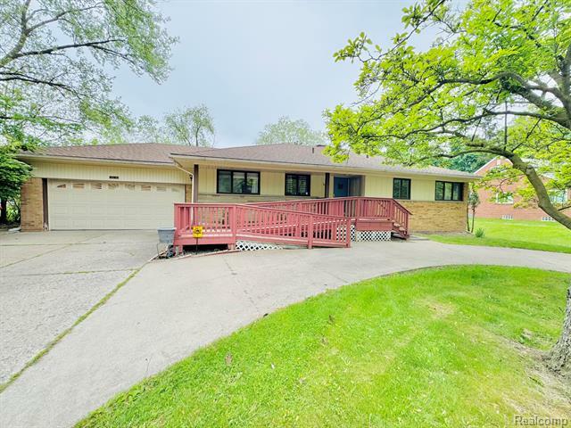 Property Photo: 24230 Berg Road MI 48033