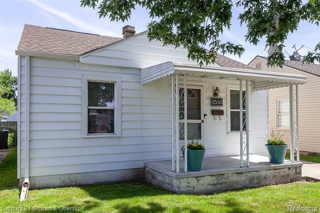 Property Photo: 2530 Norman Street MI 48122