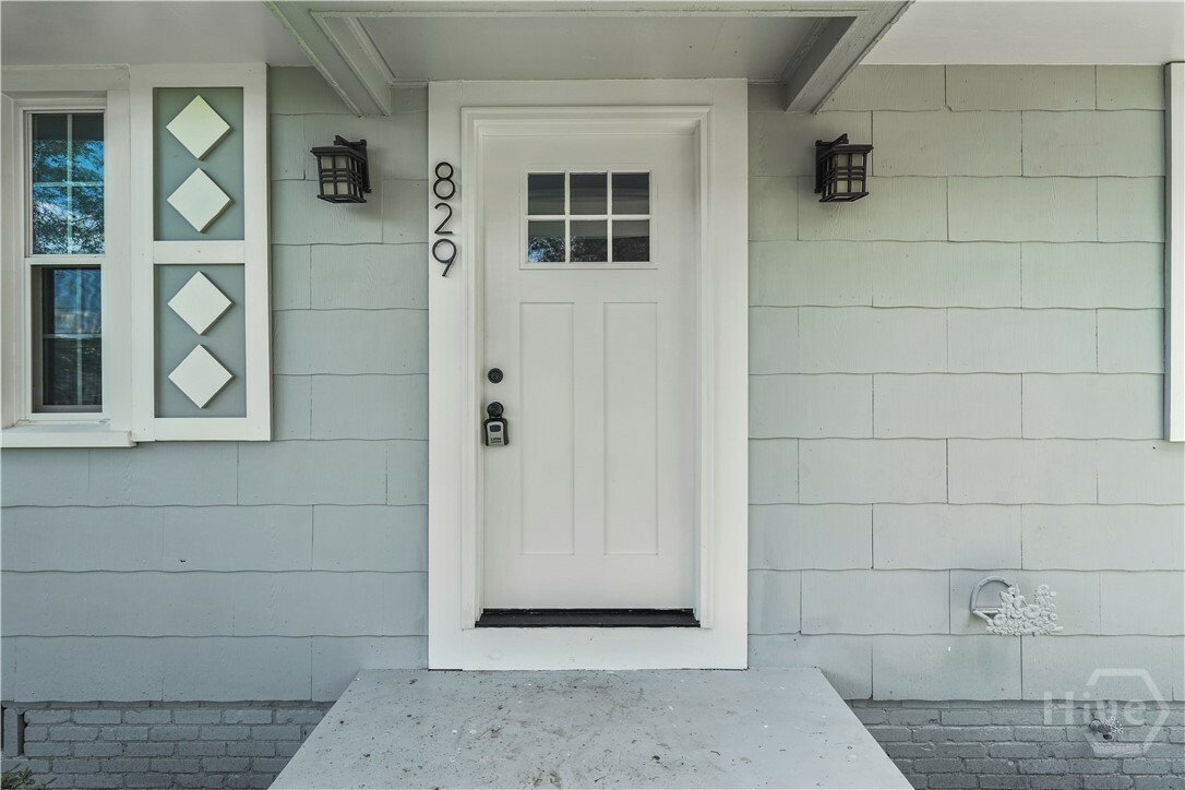 Property Photo: 829 Crossgate Road GA 31407