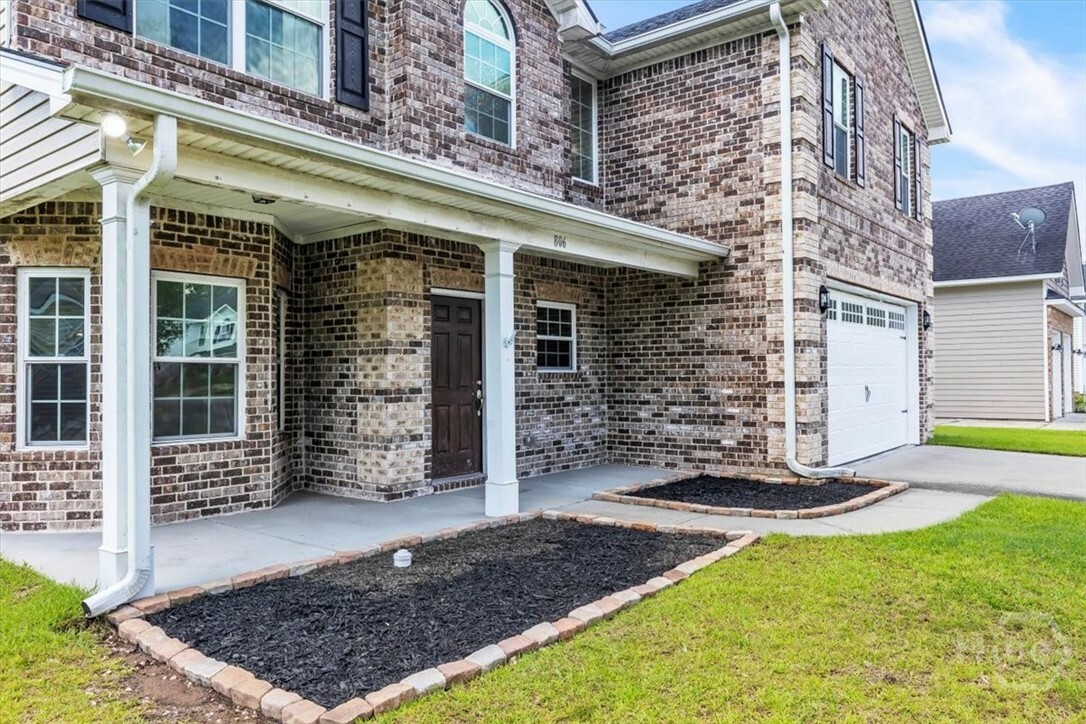 Property Photo: 806 Alyson Court GA 31313