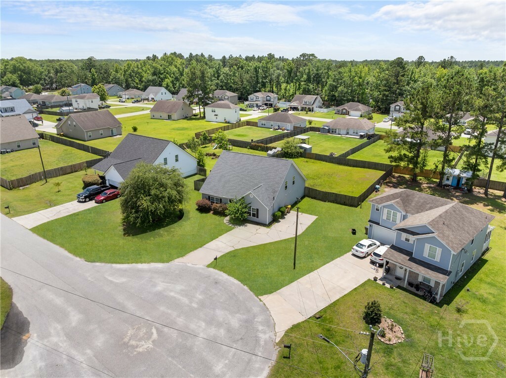 Property Photo:  35 Oscar Court  GA 31308 