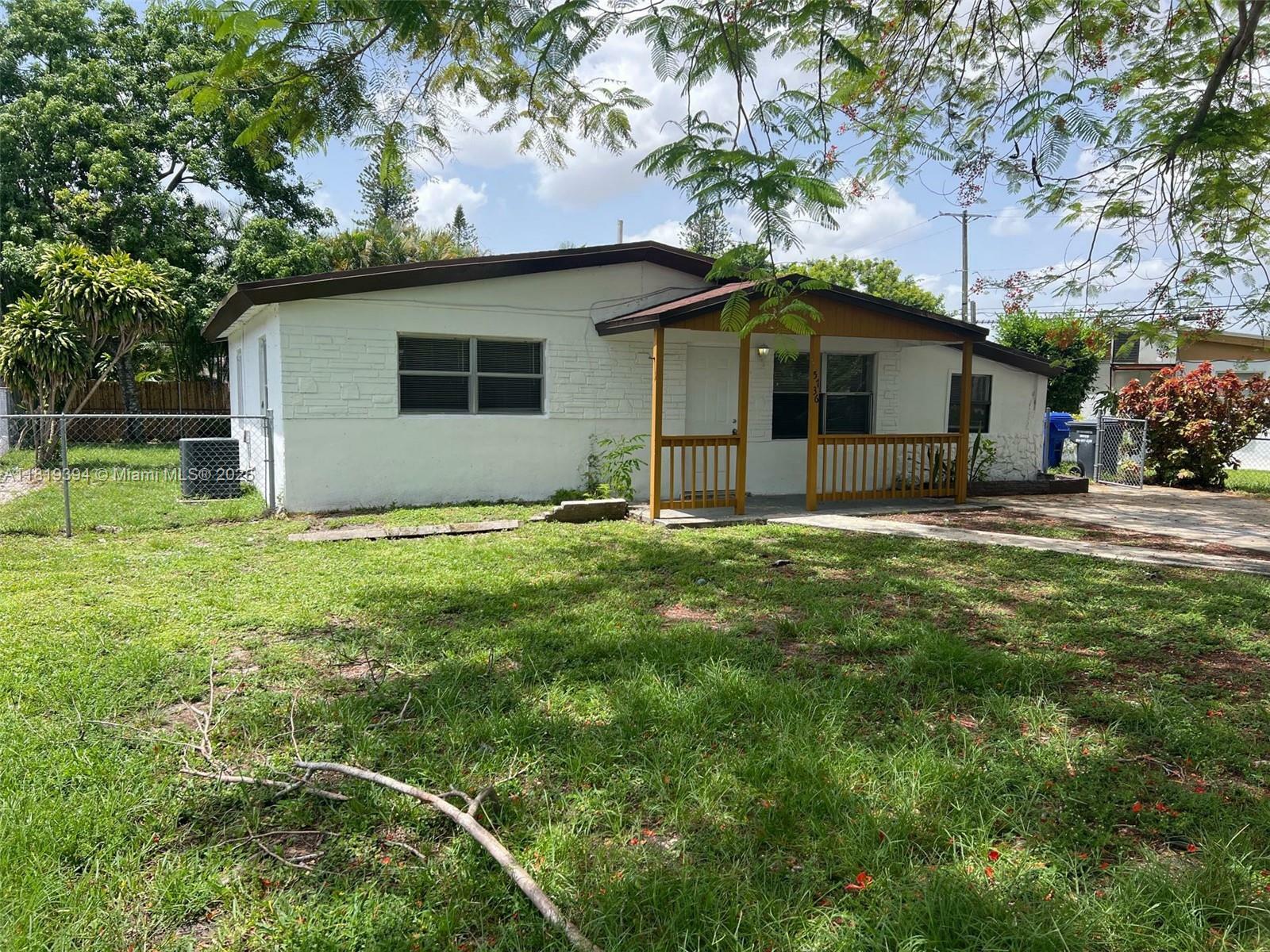 5736 Simms St  Hollywood FL 33021 photo