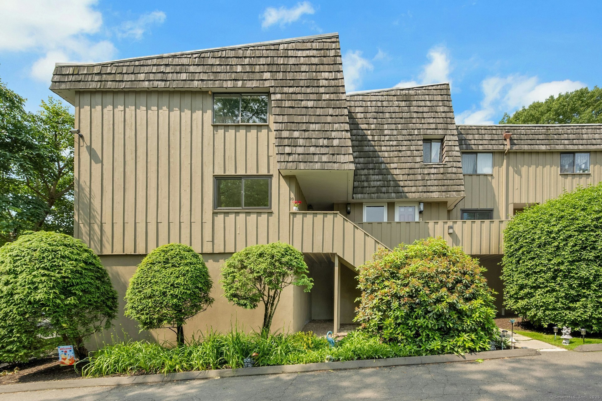 Property Photo: 20 Ledgebrook Drive 20 CT 06854